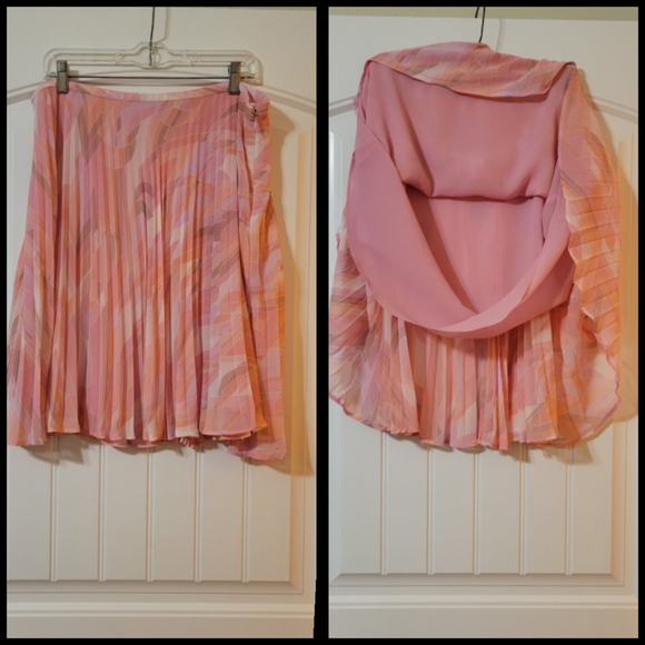 pink psychedelic top & pleated skirt - Picture 4 of 10